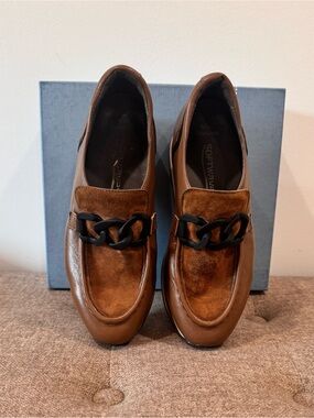 Brown Women’s Loafers with Chain Accent